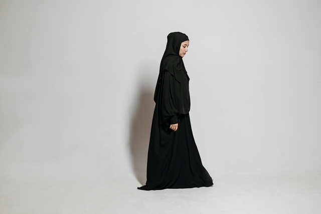 Conseils pour porter l'abaya avec élégance
