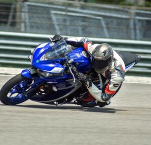 pilote de moto